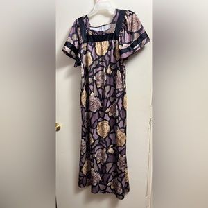 🌹 Velrose Vintage Gown 🌹